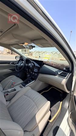 نيسان سنترا